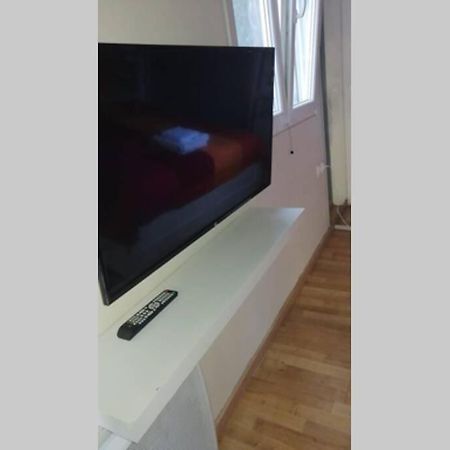 Air Conditioned Studio In Quite Garden With Barbecue Athens Atenas Exterior foto