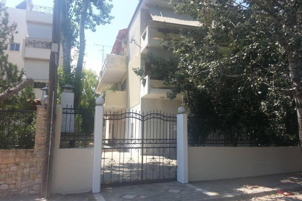 Air Conditioned Studio In Quite Garden With Barbecue Athens Atenas Exterior foto